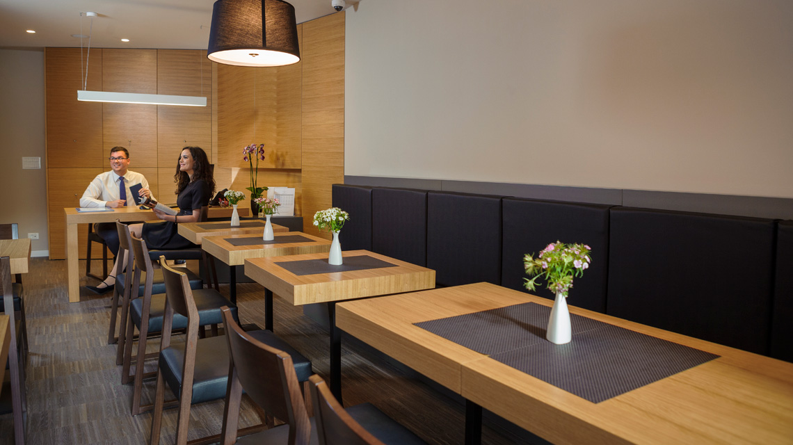 Concierge lounge