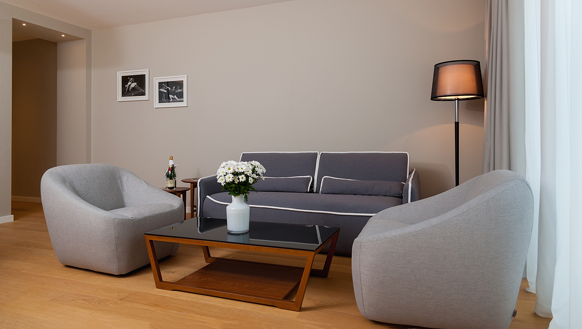 Luxury Suite living room